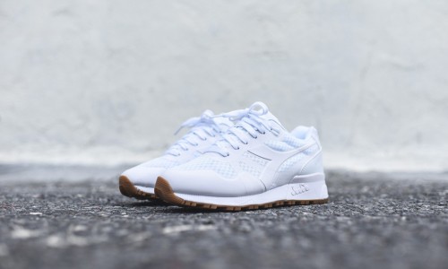 现已加入 “小白鞋豪华套餐”，Diadora 释出全新 N.9000 “White Gum” 配色